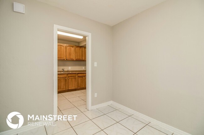 Foto del edificio - 6813 N 14th St