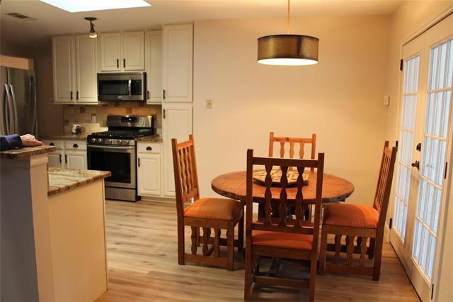 Building Photo - 14312 Tanglewood Dr