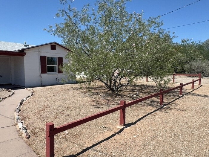 Foto del edificio - Desert Light & Outdoor Living – Tucson 2 B...