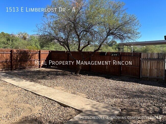 Foto del edificio - 1513 E Limberlost Dr