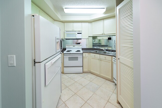 Foto del edificio - 195 N Harbor Dr