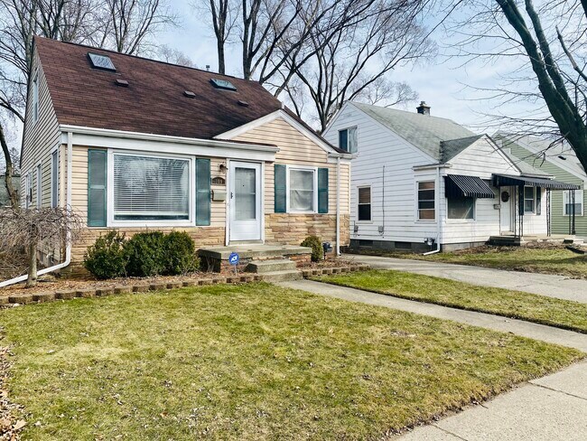 Building Photo - 309 S Campbell Rd