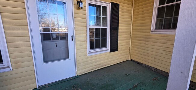 Photo - 72 Common St Apartment