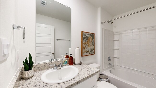 Photo - University Grove Apartments