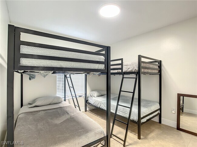 Foto del edificio - 207 SE 22nd St