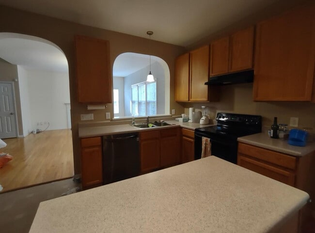 Building Photo - 3208 APEX