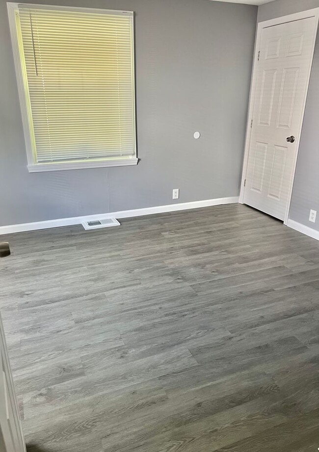 Building Photo - Beautifully Updated 2+ Bedroom Home with P...