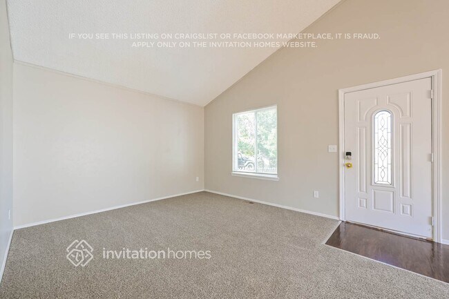Foto del edificio - 17468 E Whitaker Dr