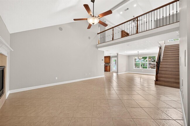 Foto del edificio - 903 Sugarfield Ct