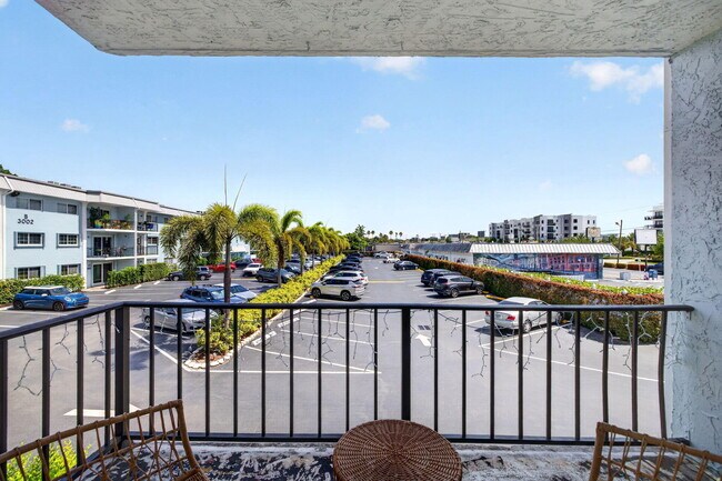 Foto del edificio - 3004 NE 5th Terrace