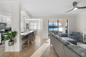 Building Photo - 9727 Acqua Ct
