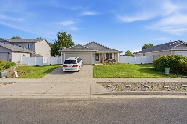 Foto del edificio - 9623 Nick Ave
