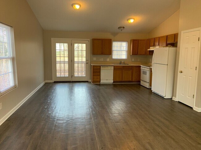 Foto del edificio - 2443 Watkins Grove Point