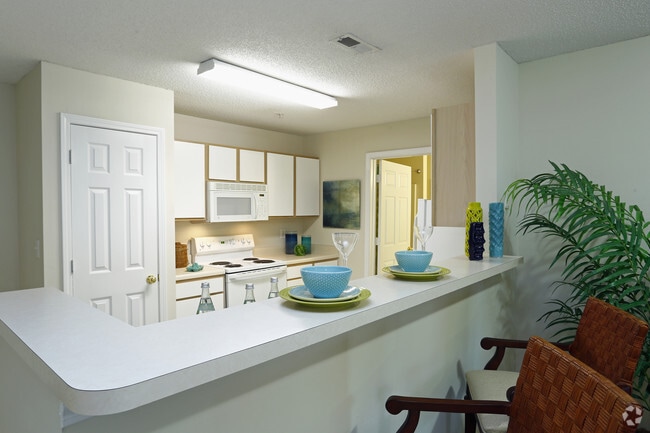 Interior Photo - Reserve at Jacksonville Commons