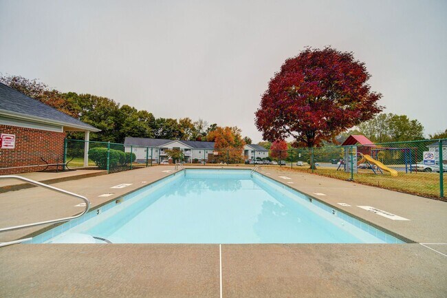 Foto del edificio - 500 Chapman Pointe Cir
