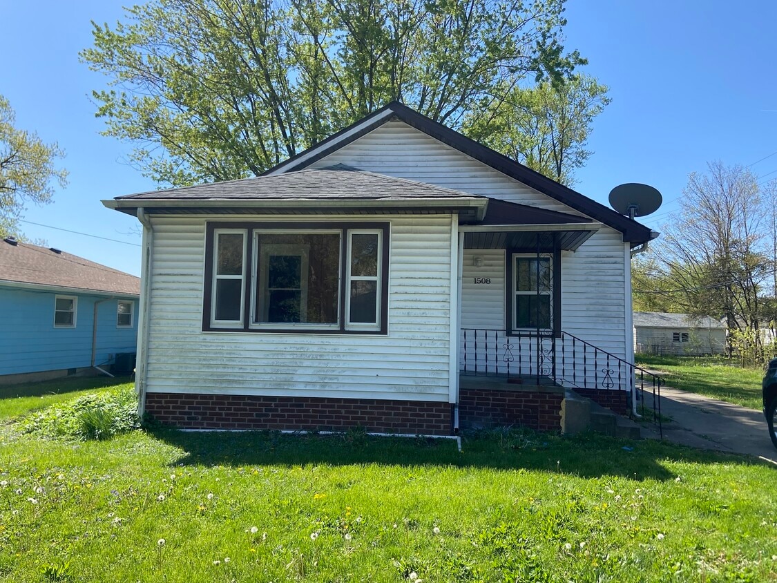 1508 E English St, Danville, IL 61832 House Rental in Danville, IL