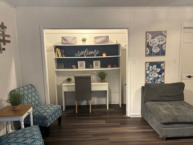 Foto del edificio - 2321 N Calion Rd