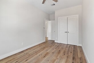 Building Photo - 404 Forest Hill Blvd