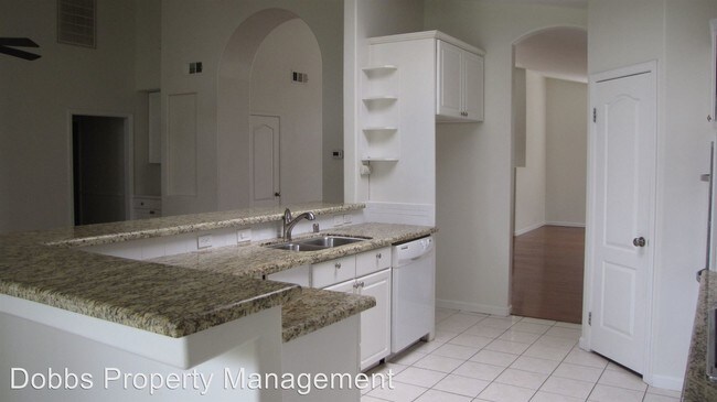 Foto del edificio - 4 br, 2 bath House - 15610 Clarisse St.