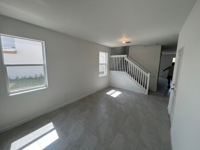 Foto del edificio - 12910 NW 23rd Pl