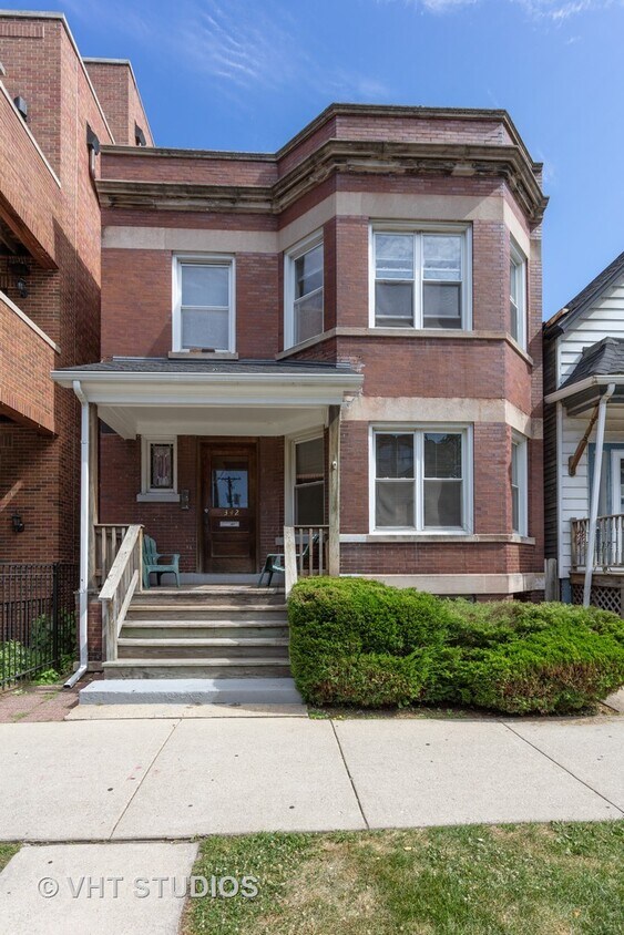Primary Photo - 1342 W Addison St