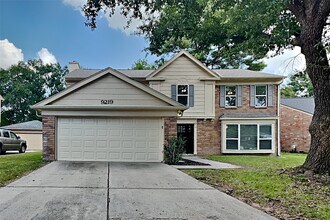 Building Photo - 9219 Palm Shores Dr