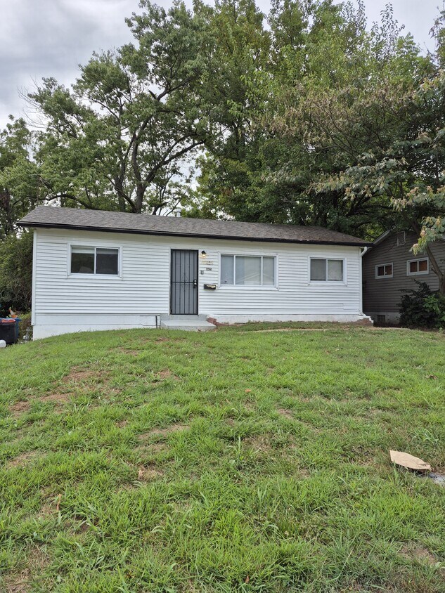 Foto principal - 10425 Earl Dr