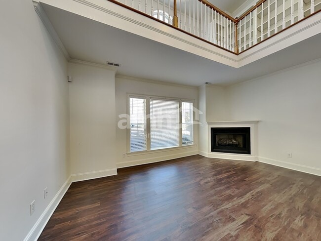 Building Photo - 6111 Creft Cir