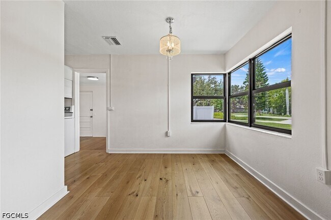 Foto del edificio - 1442 Olmeda Way