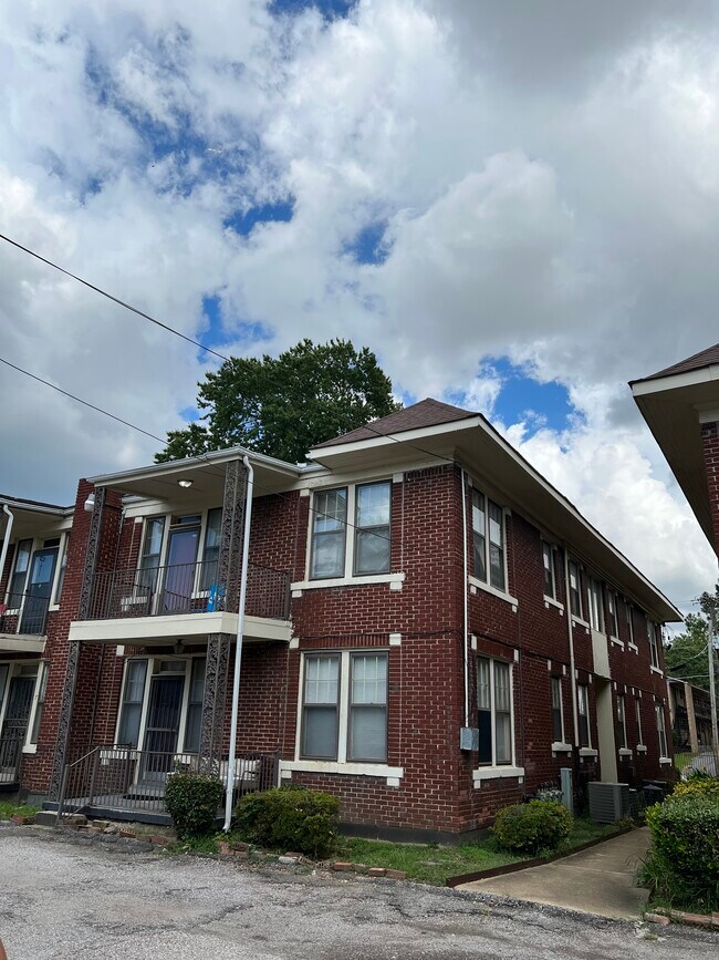 Building Photo - 103 N Bellevue Blvd