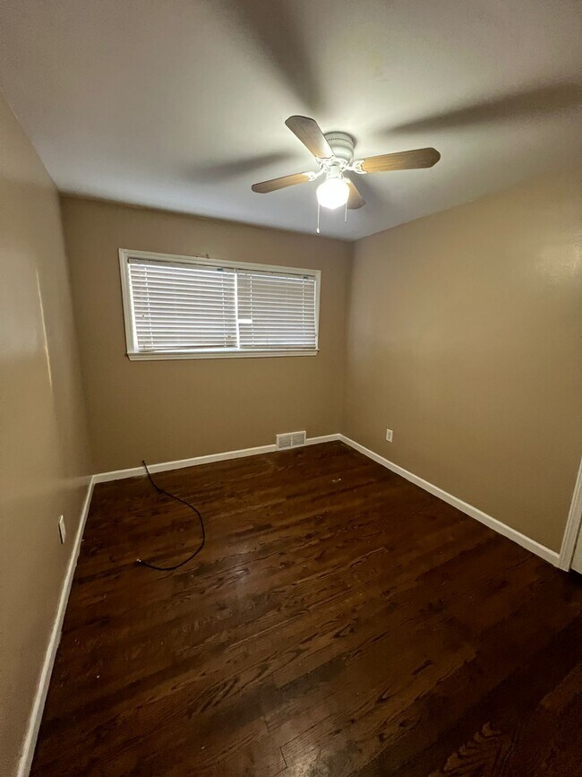 Foto del edificio - 19600 Telegraph Rd