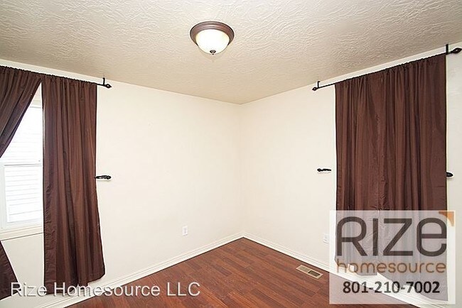 Building Photo - 354 N 800 W