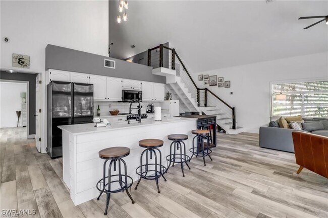 Foto del edificio - 5191 Coral Wood Dr