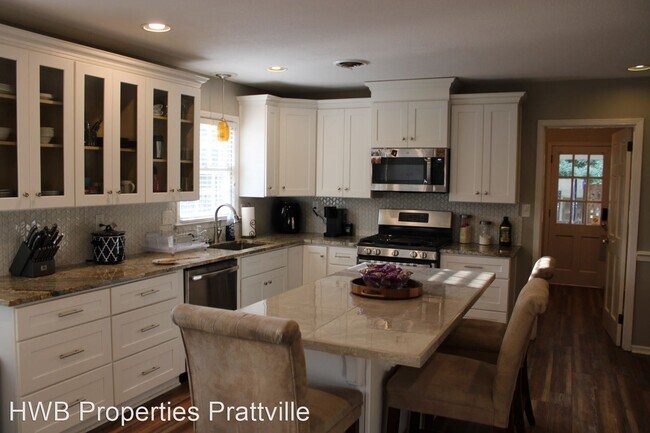 Building Photo - 4 br, 3 bath House - 2450 Belcher Drive