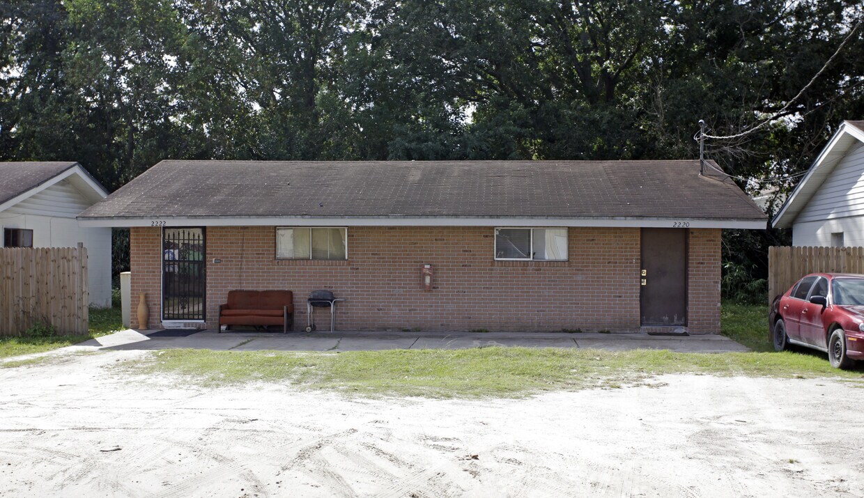 Foto del edificio - 2208-2228 E 17th St