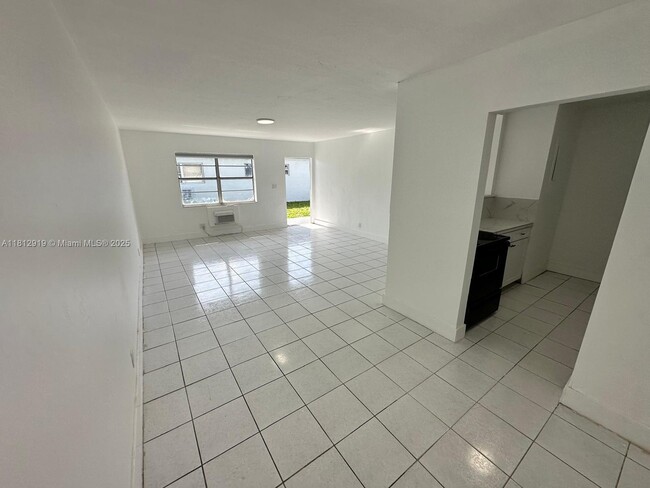 Foto del edificio - 6029 Polk St
