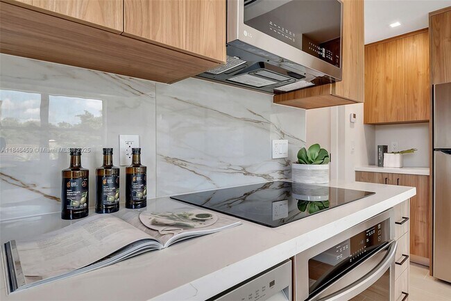 Foto del edificio - 1840 SW 22nd Terrace