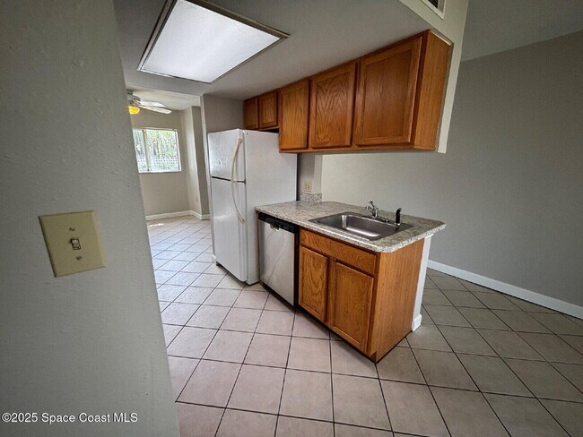 Foto del edificio - 120 Beach Park Ln