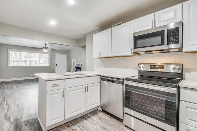 Kitchen - New Stainless Appliances - The Rosedale