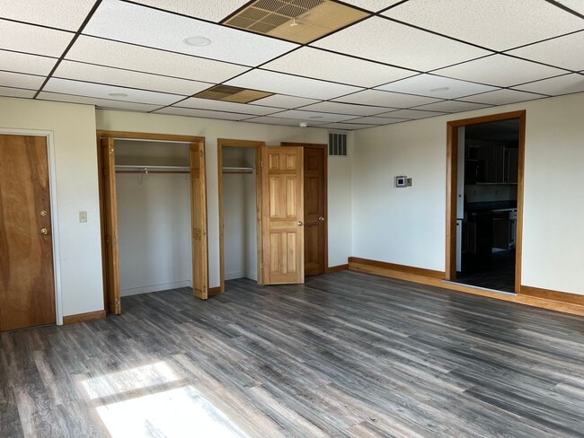 Building Photo - 146 KMD