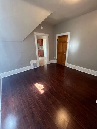 Building Photo - 6417 Sheridan Rd