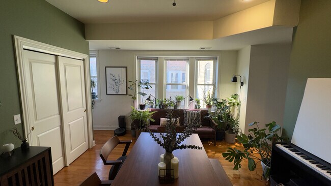 4452 Sheridan 2 habitaciones / 2 baños - 4450 Sheridan Park Apartments