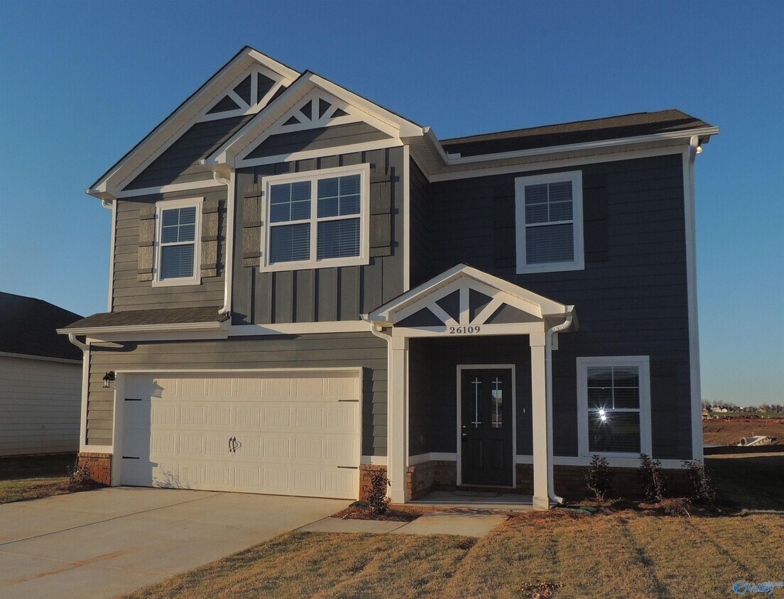 Foto principal - 26109 Beech Grv Ln NW