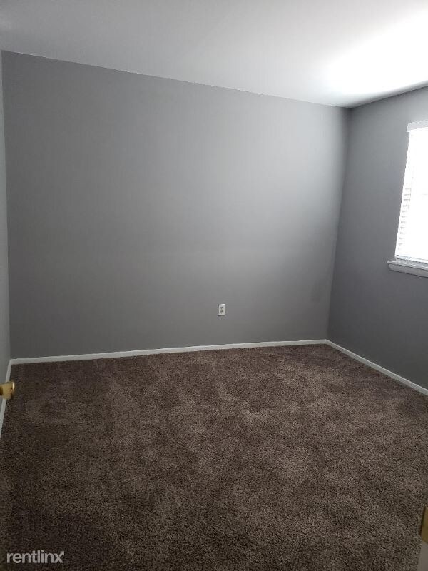 Foto principal - 3415 5th St SE