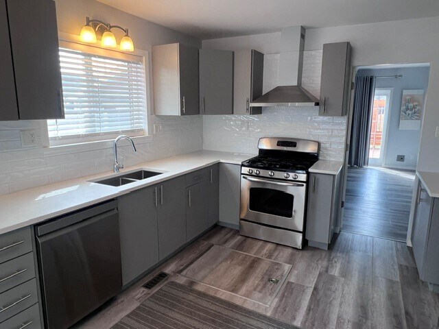 Photo du bâtiment - 1633-1100 100 Ave