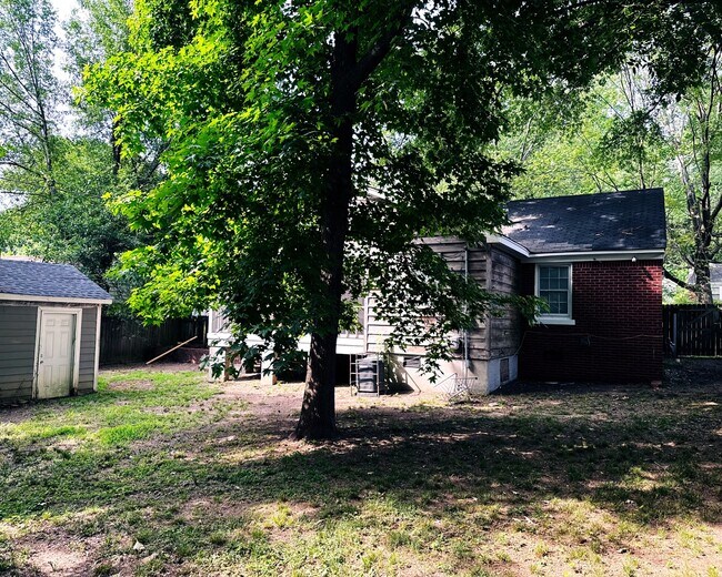 Foto del edificio - 3782 Gamewell Rd