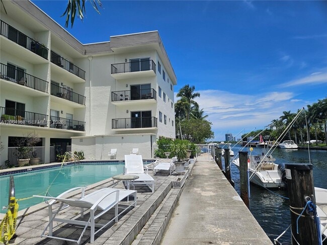 Foto del edificio - 2620 NE 135th St