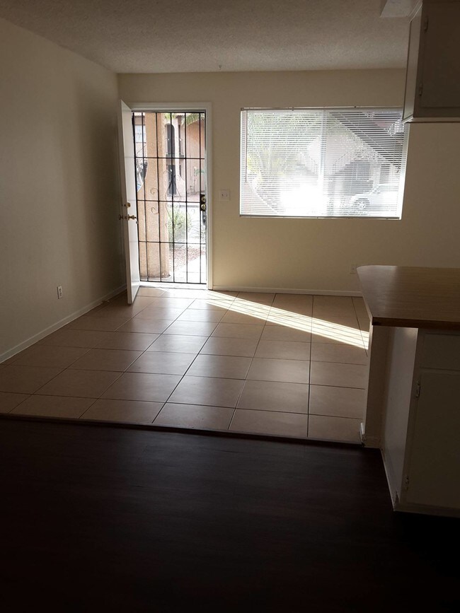 Building Photo - 2928 E Siki Ct