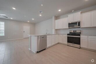 Building Photo - 2902 Scanlan Mdw