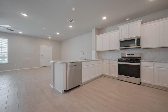 Building Photo - 2902 Scanlan Mdw